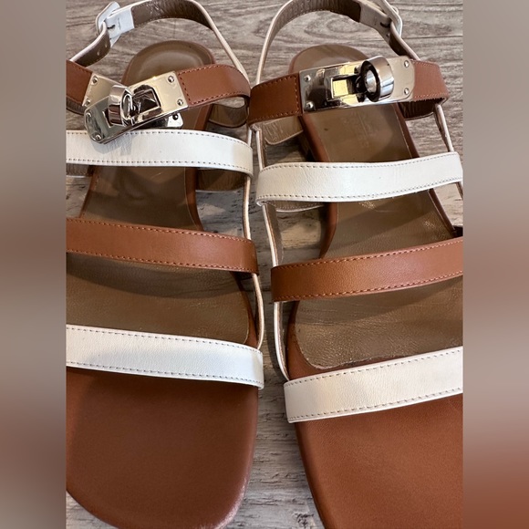 🎉🎉🎉 SOLD!🎉🎉🎉Hermes flat gladiator sandals - Picture 6 of 9